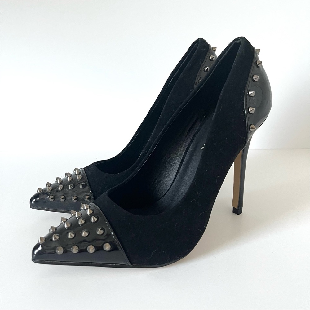 Vintage Y2K Shoe Dazzle Black Velvet Silver Spike Stiletto High Heel Shoe Size 7